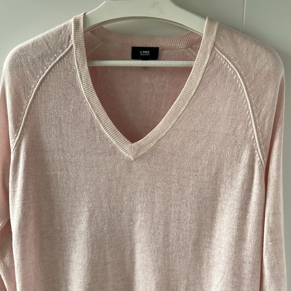 Line cashmere light pink sweater - Picture 2 of 5